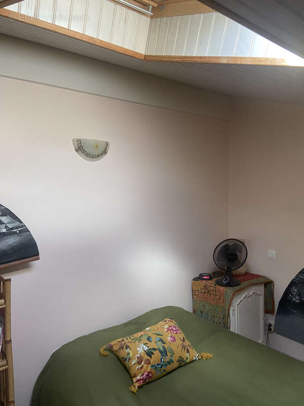 Propriété sur 1Ha 10a 55ca, maison ancienne et séchoir aménagé avec dépendances - photo 41