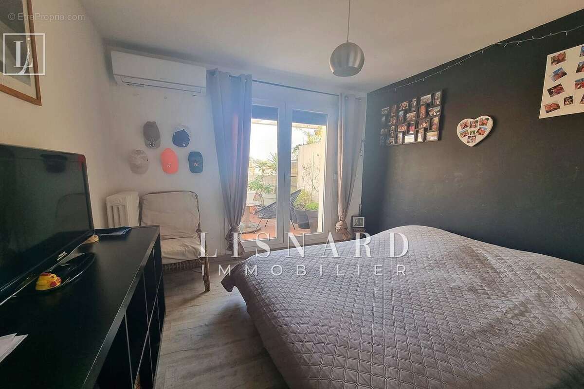 Appartement à VALLAURIS