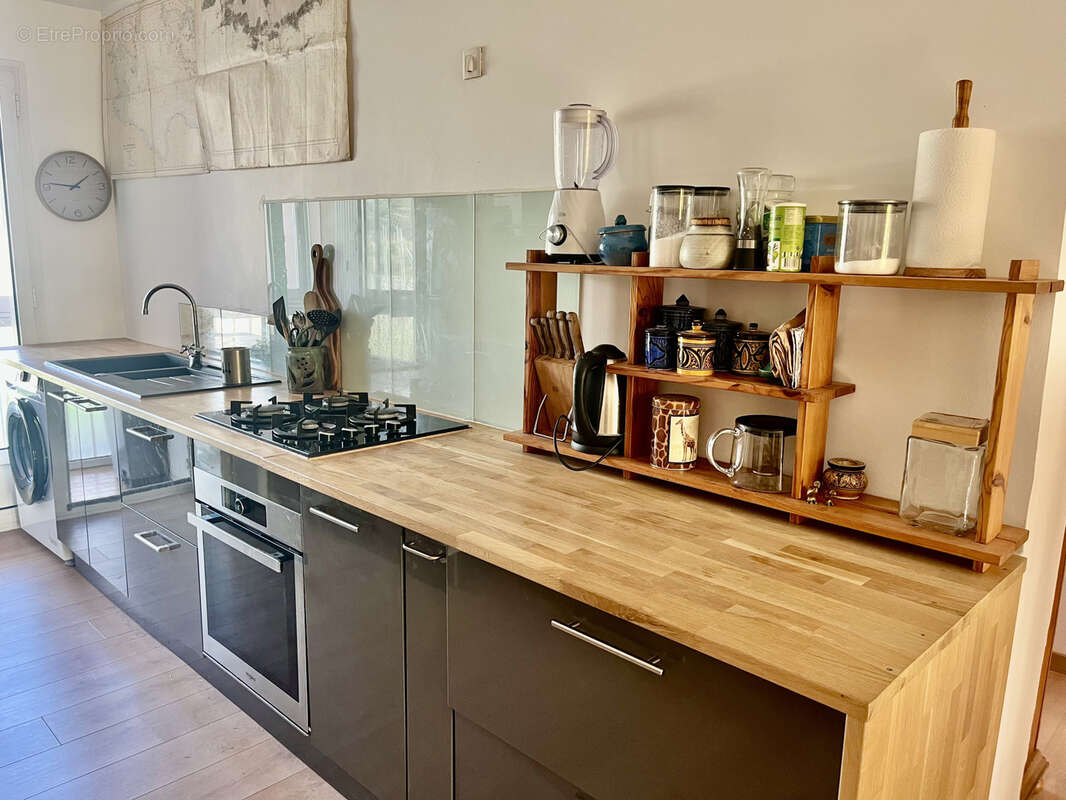 Appartement à MARSEILLE-16E