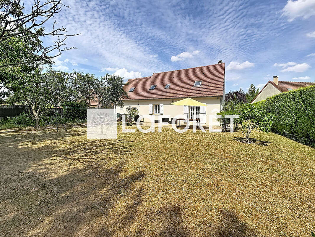 Maison à BOISSISE-LE-ROI