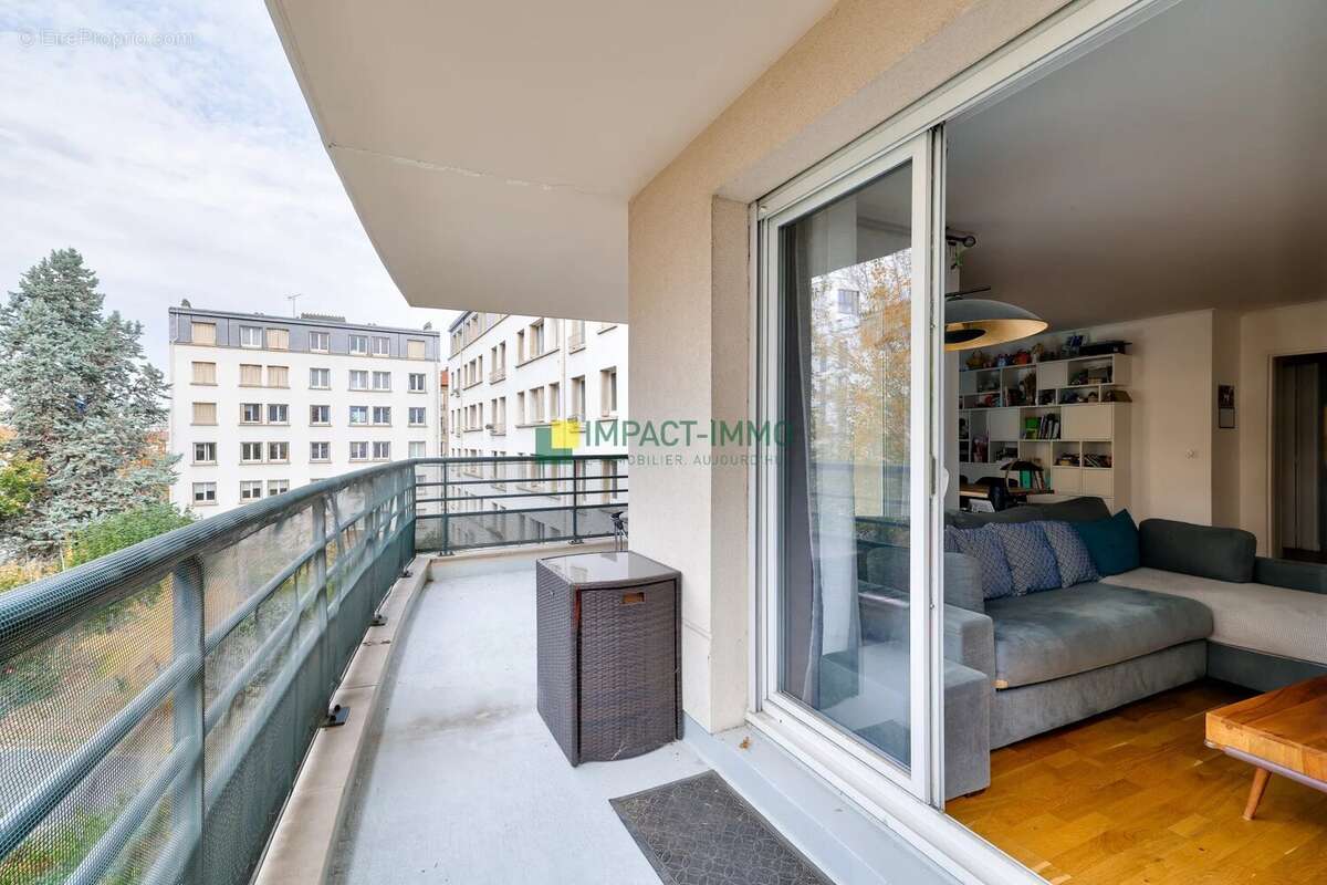 Appartement à COLOMBES