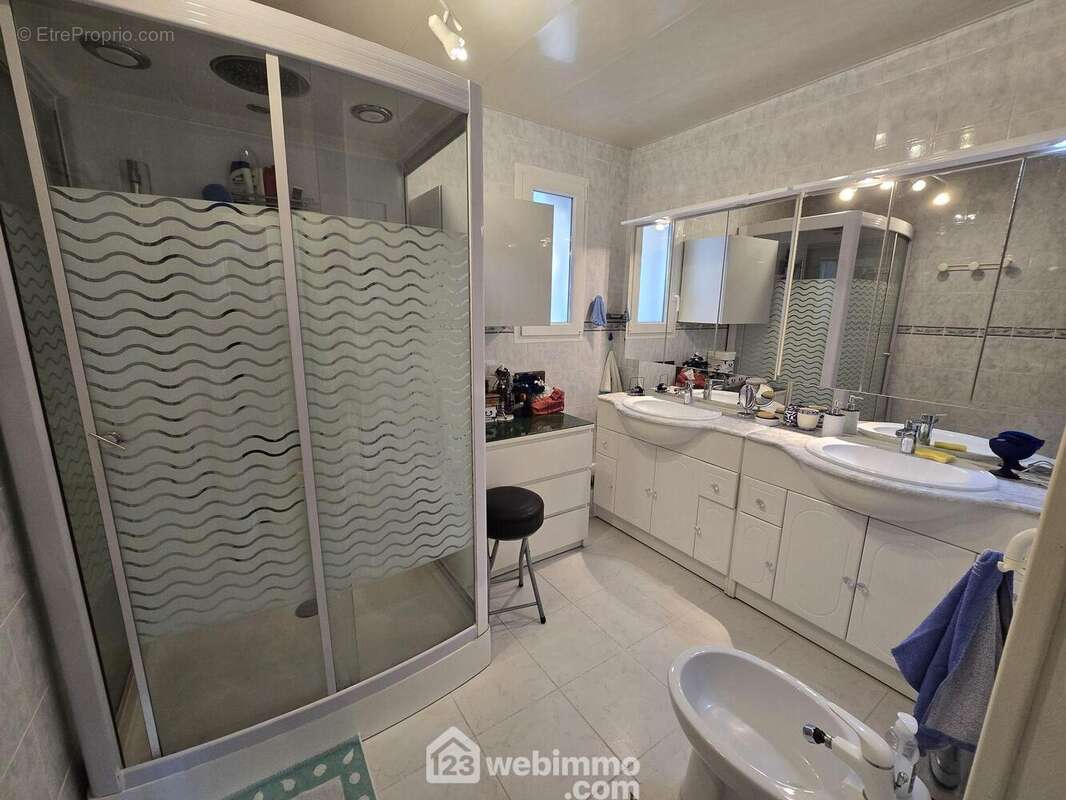 Maison 129 m² à Le Pian-Medoc  - photo 79