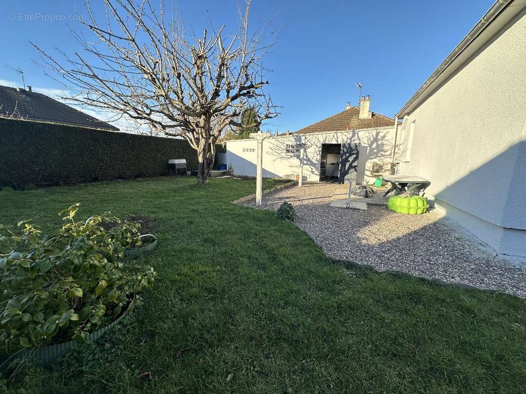 Maison à HERMANVILLE-SUR-MER