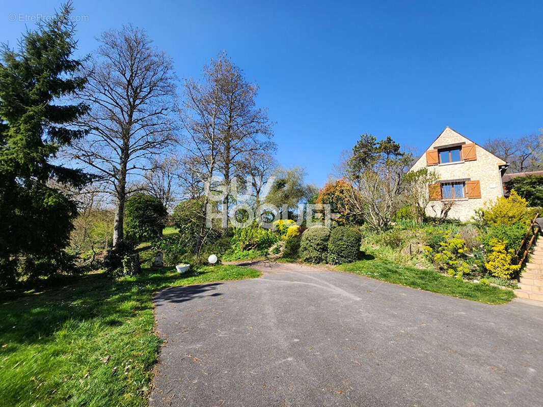Maison à NOGENT-SUR-SEINE