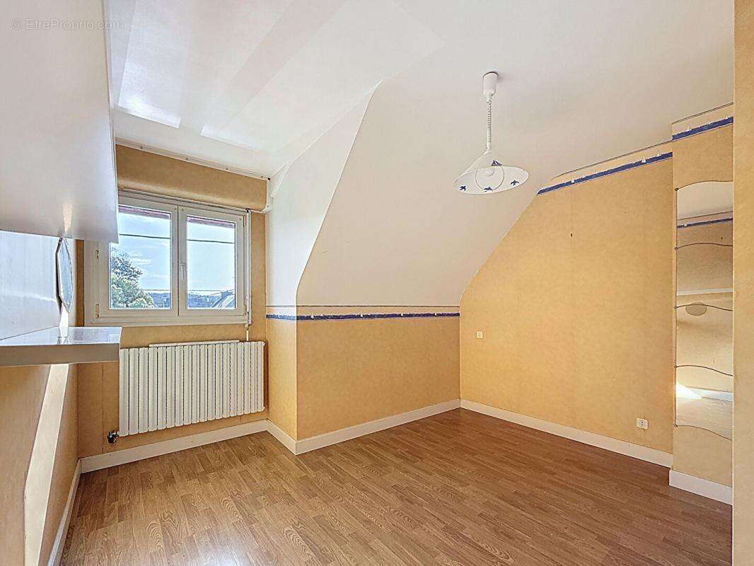 Maison à MEUCON