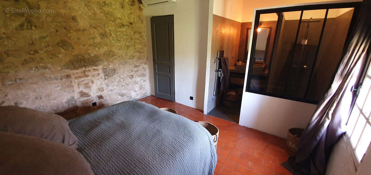 Maison à PLAN-DE-LA-TOUR