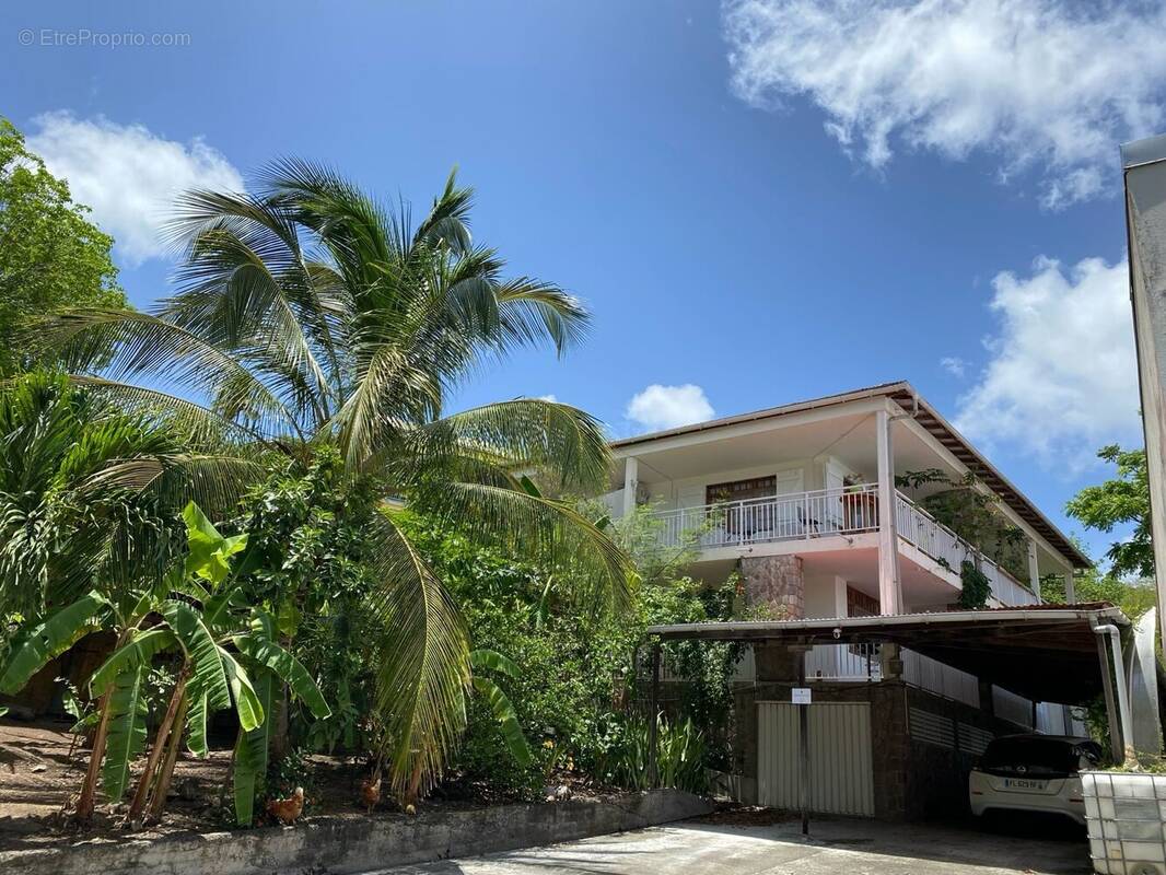 Maison à POINTE-NOIRE