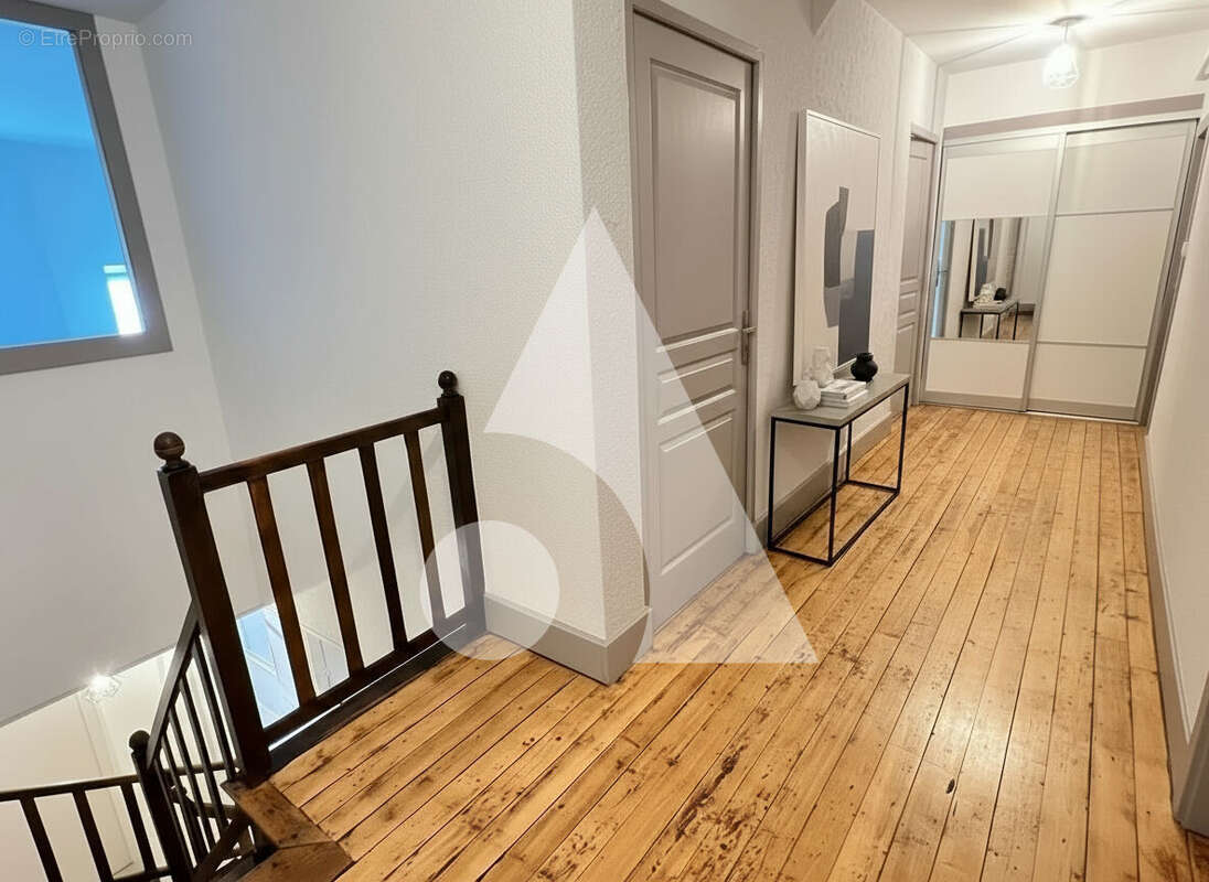 Appartement à NEUFCHATEAU