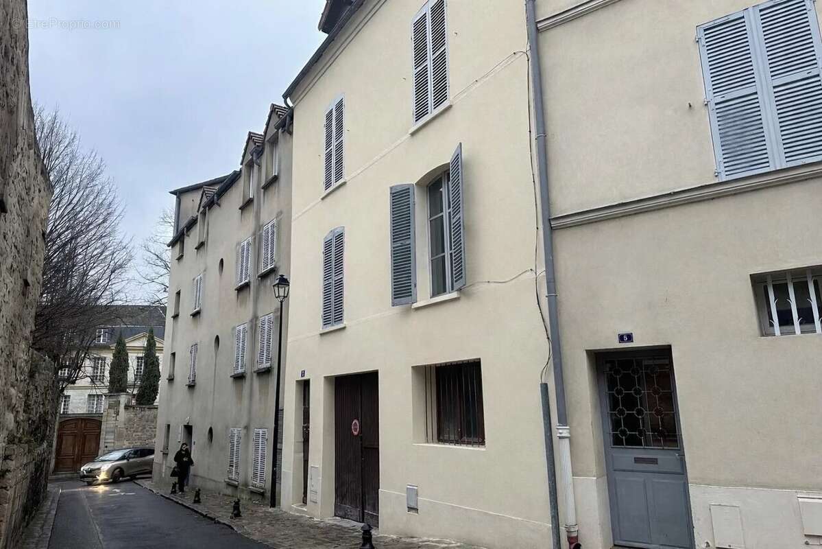 Appartement à SAINT-MAUR-DES-FOSSES