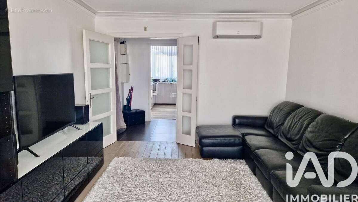 Photo 2 - Appartement à SAVIGNY-SUR-ORGE