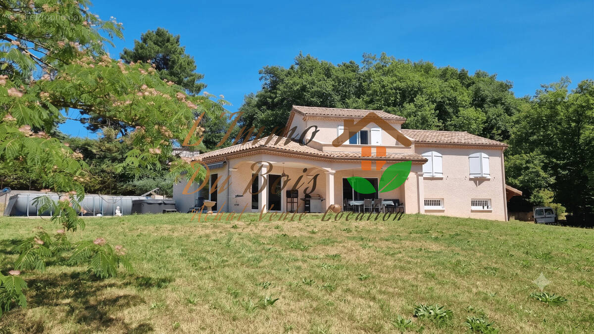 Maison à ROUSSILLON