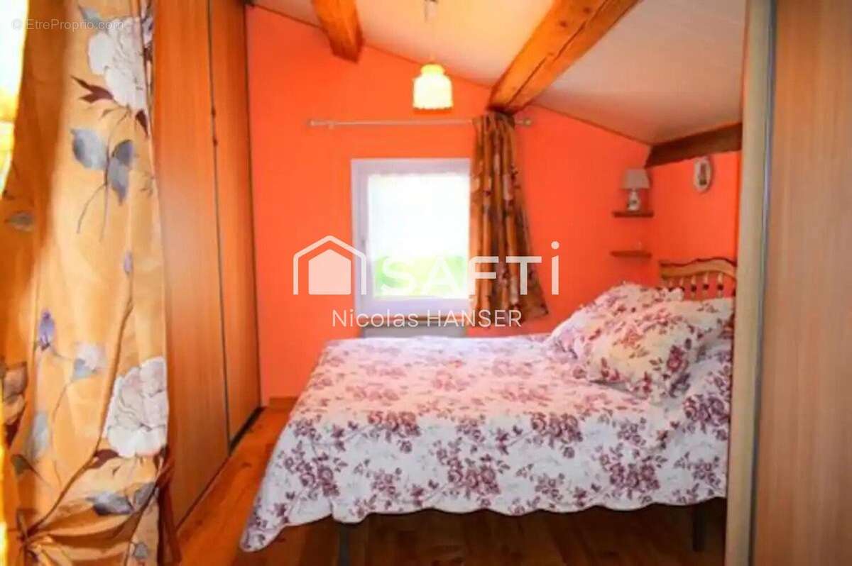 Maison 139 m² à Saint-Andre-De-Lancize  - photo 9