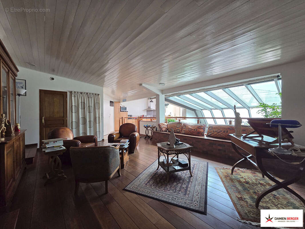 Maison / Loft à 2 pas du vieux port. - photo 8