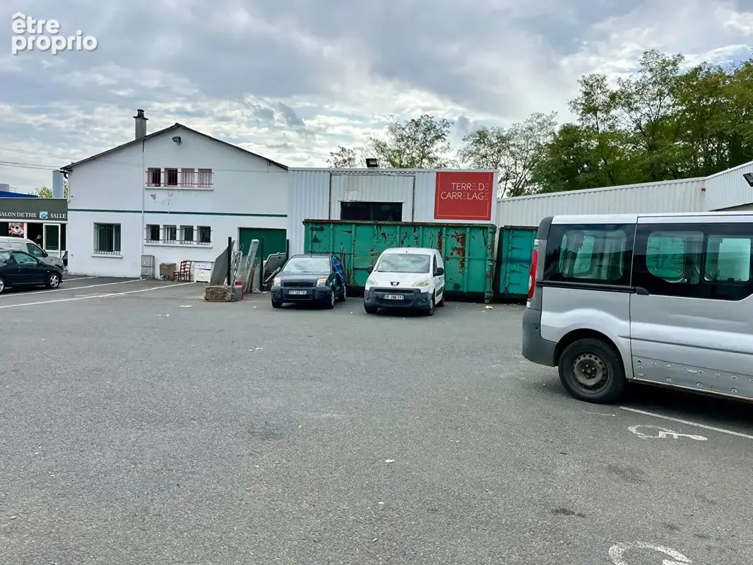 À vendre : Murs commerciaux de 1112 m² à Mâcon - Réf. 829T - photo 2