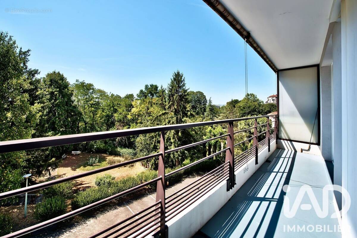 Photo 1 - Appartement à CALUIRE-ET-CUIRE