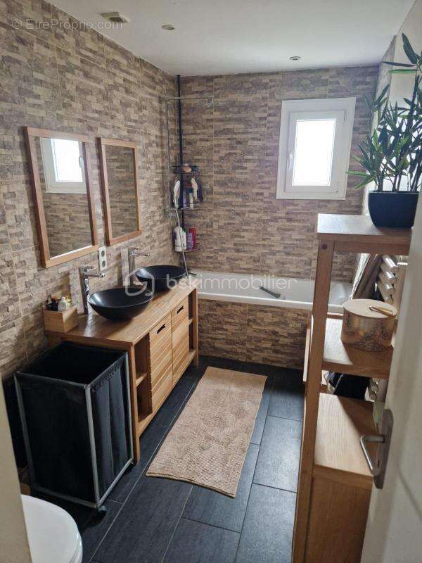 Maison à CLAYE-SOUILLY