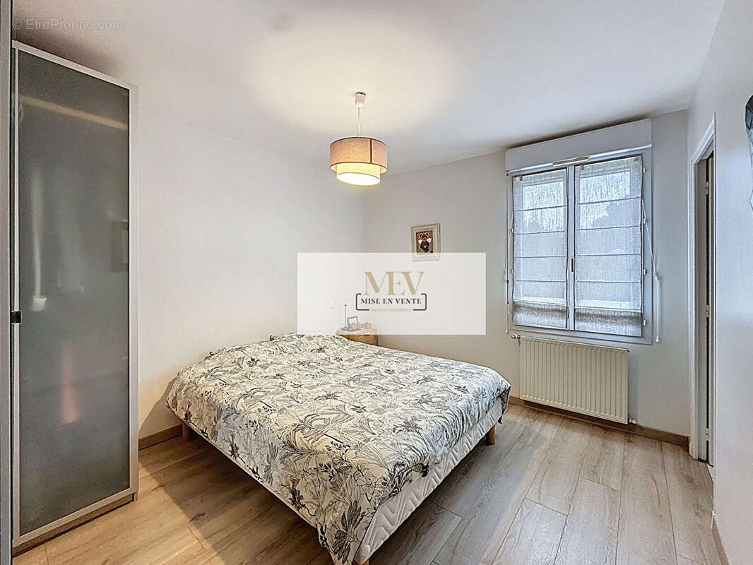 Maison à BRY-SUR-MARNE