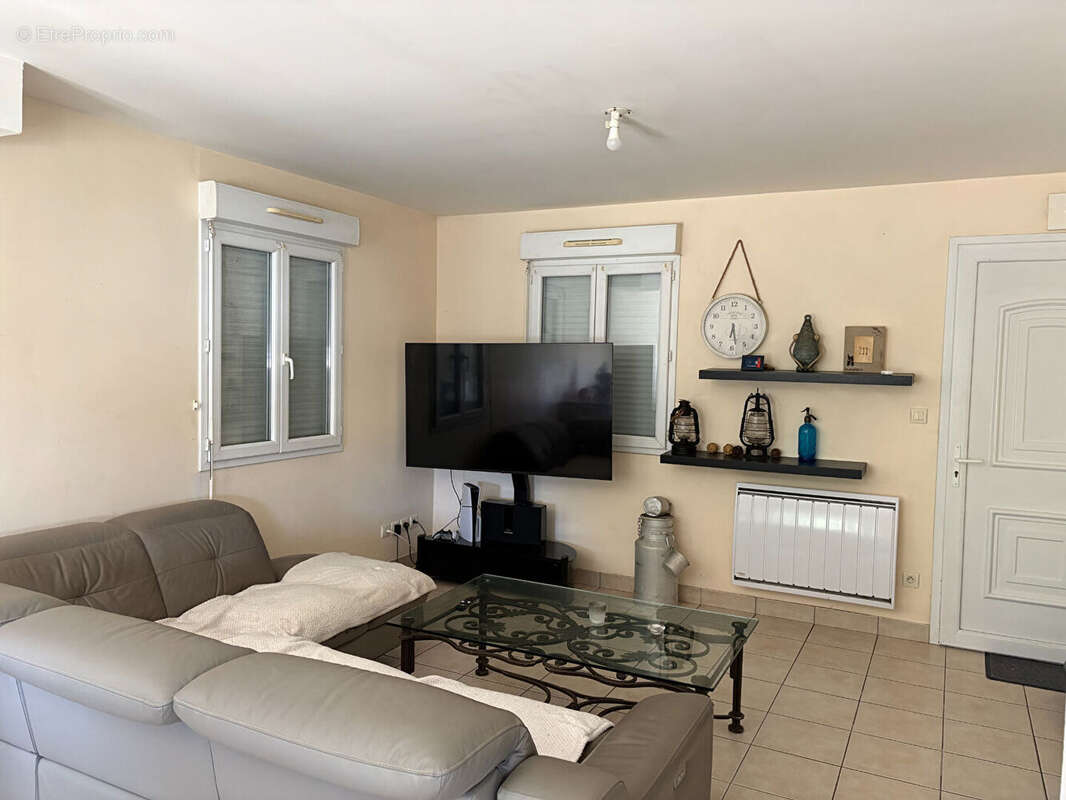 A vendre Guénin, maison de plain-pied, 3 chambres terrain d'environ 770m² - photo 2