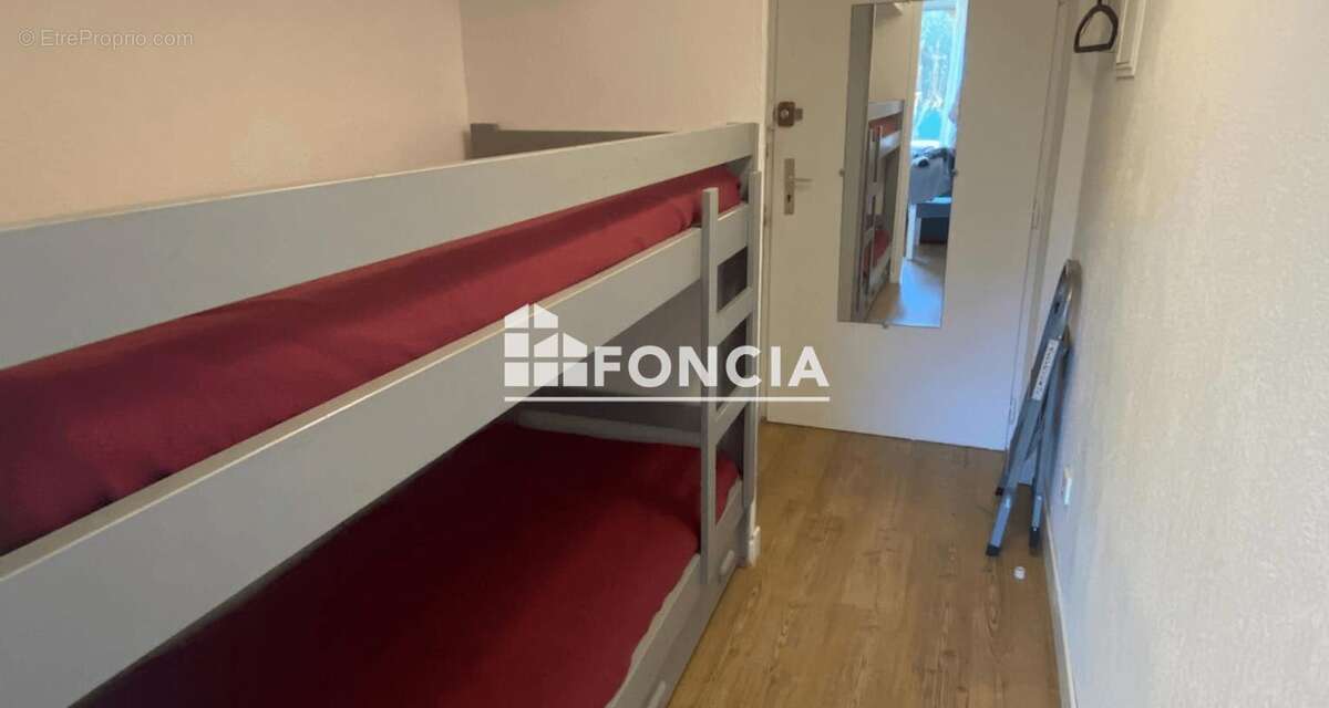 Appartement à BORMES-LES-MIMOSAS