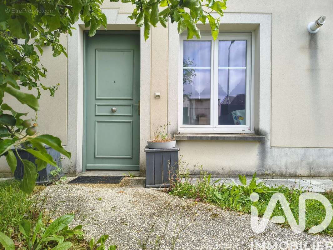 Photo 3 - Maison à BALLAINVILLIERS
