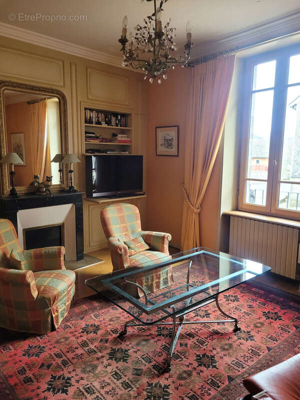 Maison à MURAT-LE-QUAIRE