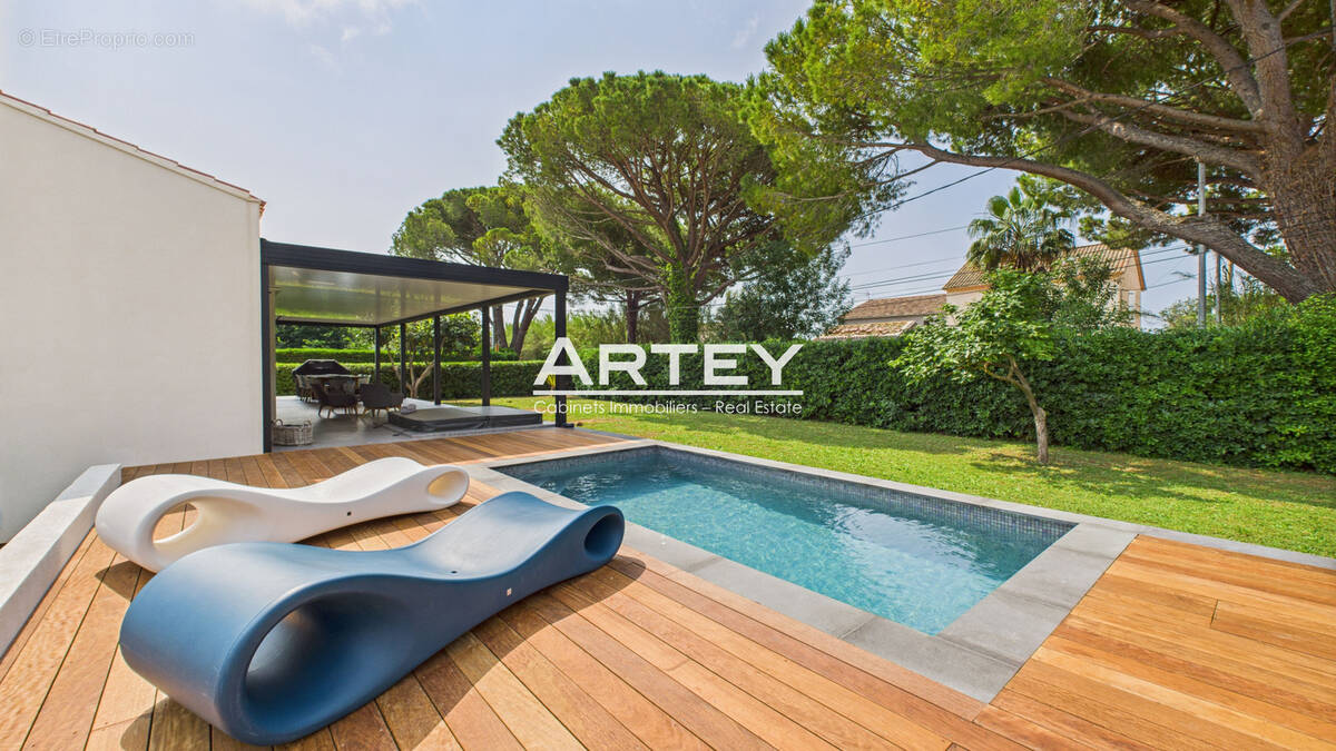 Maison à HYERES