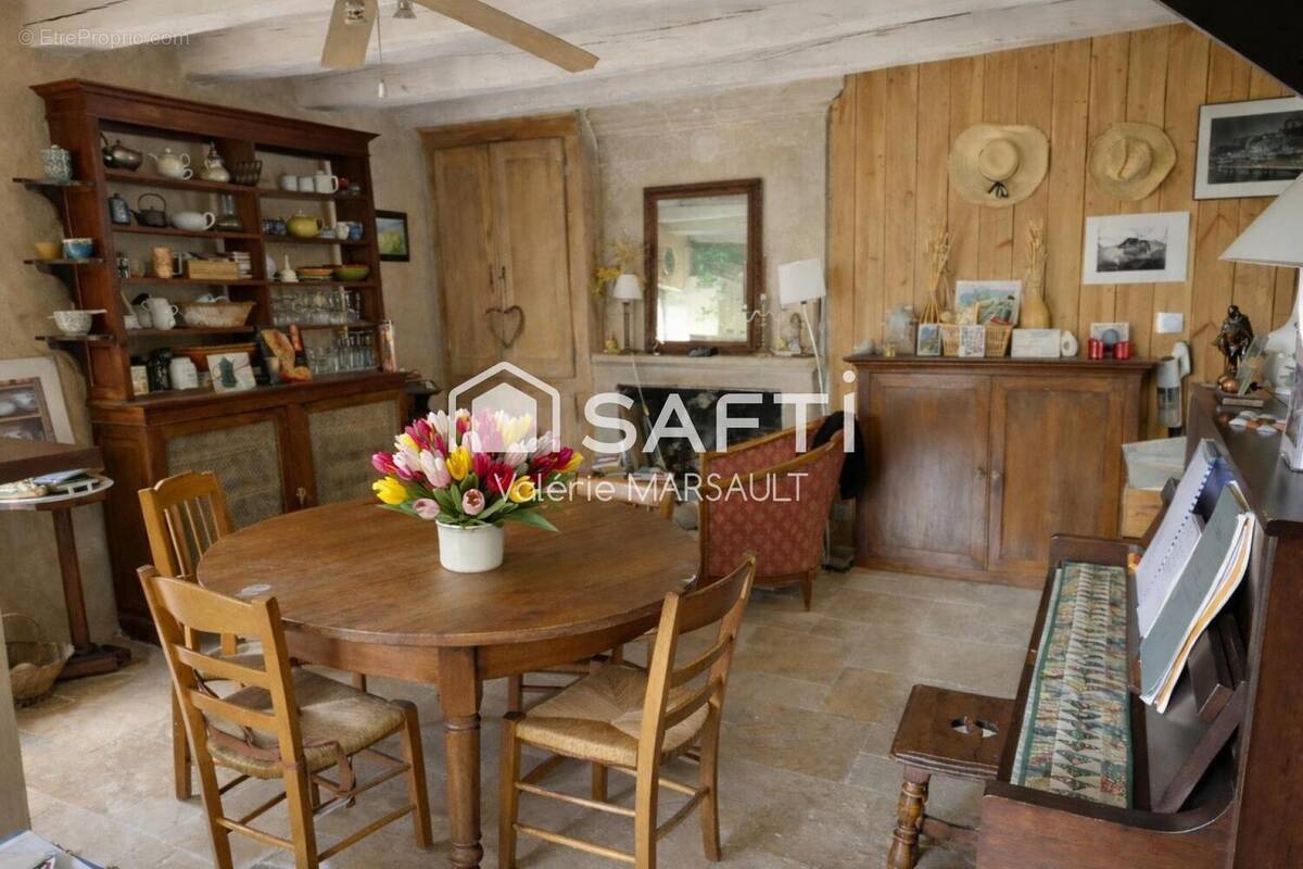 Photo 1 - Maison à LUYNES