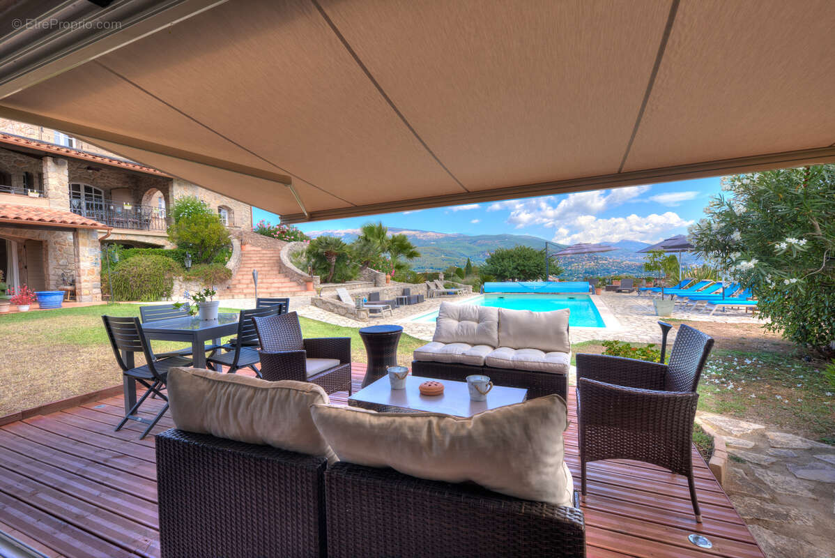 Maison à PEYMEINADE