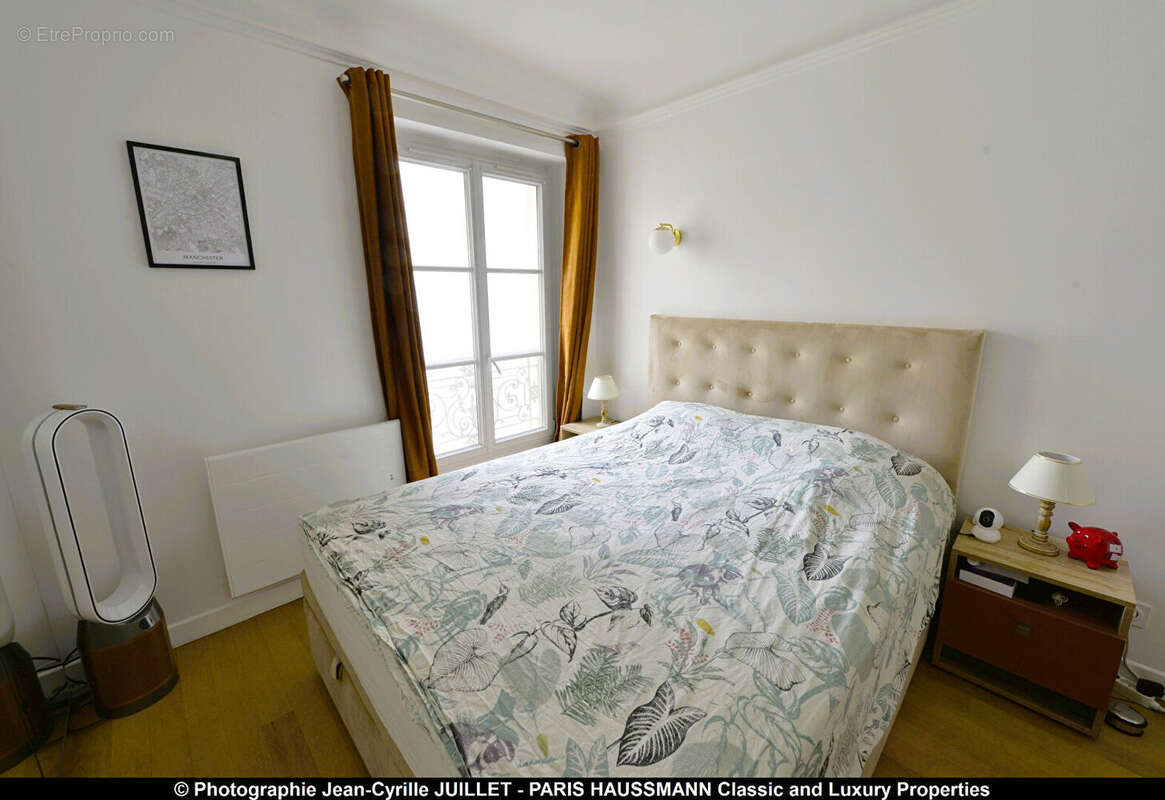 Appartement à PARIS-8E