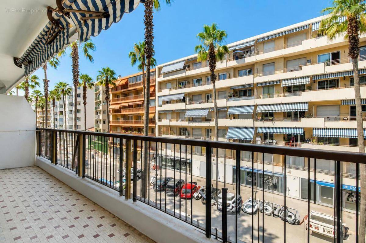 Appartement à CAGNES-SUR-MER