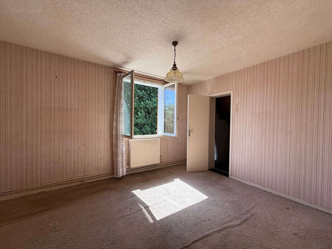 Maison 105 m² à Issoudun  - photo 5