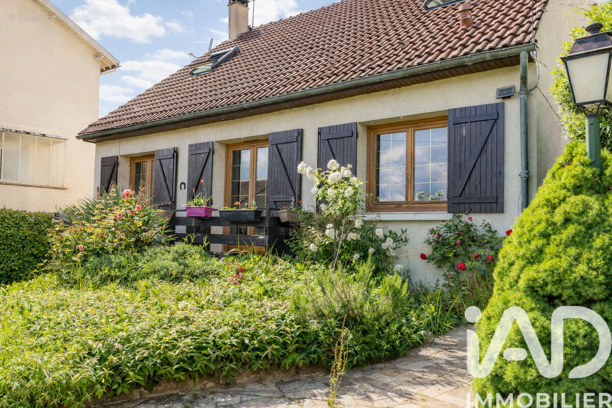 Photo 2 - Maison à VIRY-CHATILLON