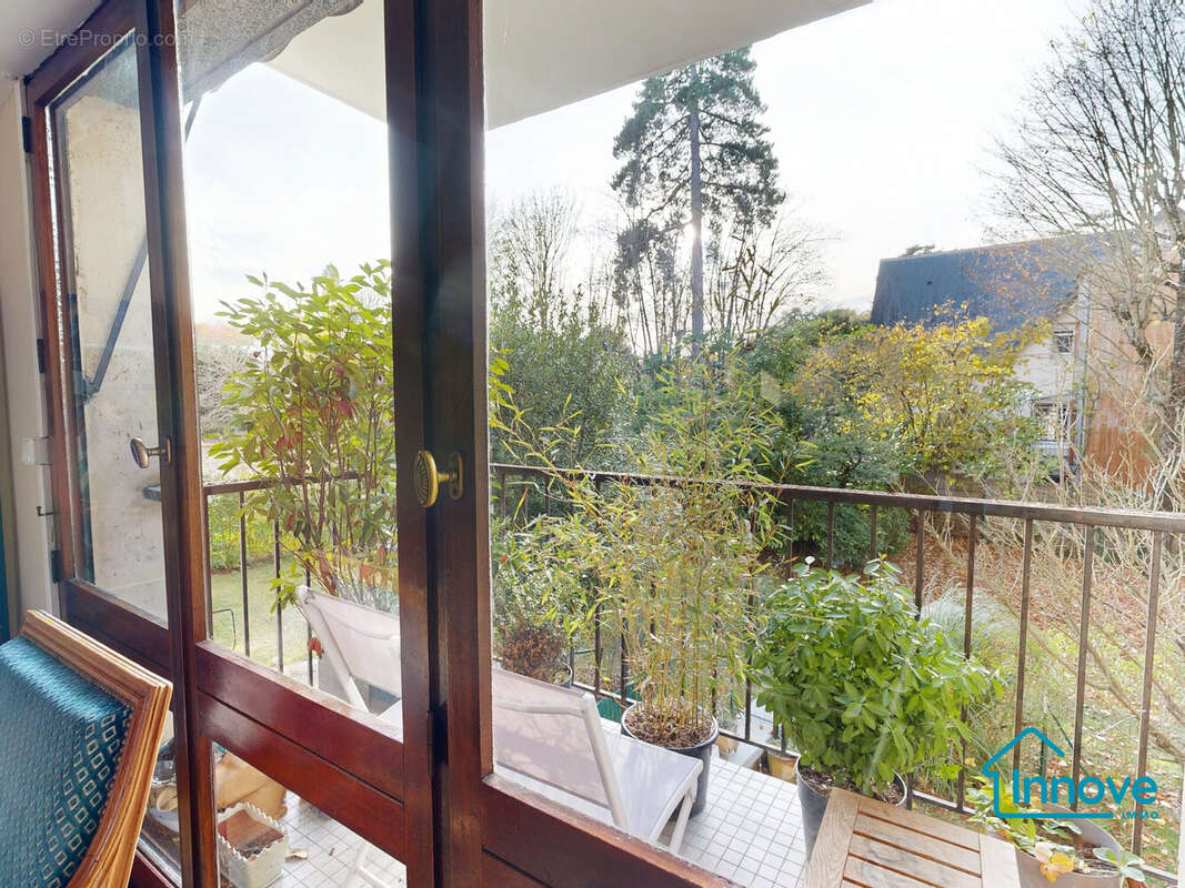 Appartement à VILLE-D&#039;AVRAY