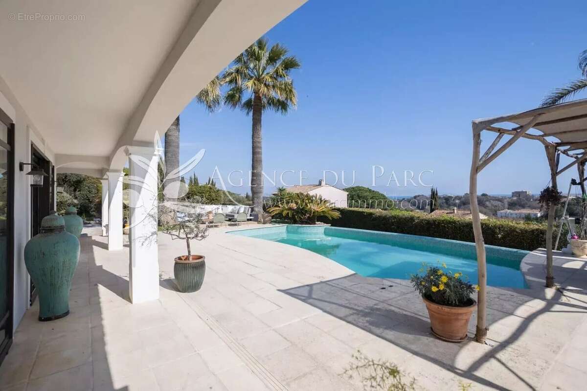 Maison à ANTIBES