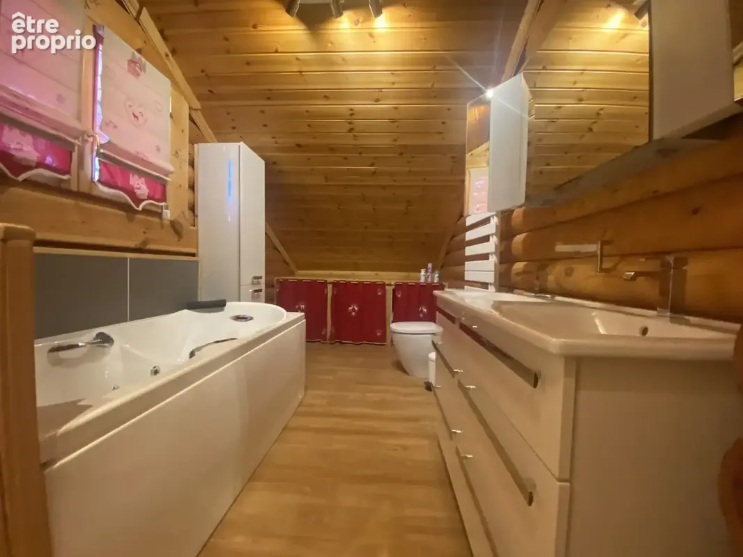 FONT-ROMEU - A vendre somptueux chalet de prestige de 263 m2 avec espace bien-être et vue panoramique - photo 37