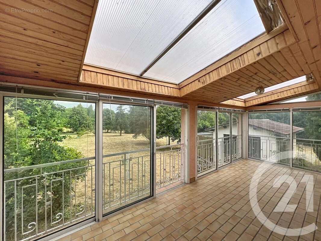 Maison 106 m² à Pavie  - photo 8