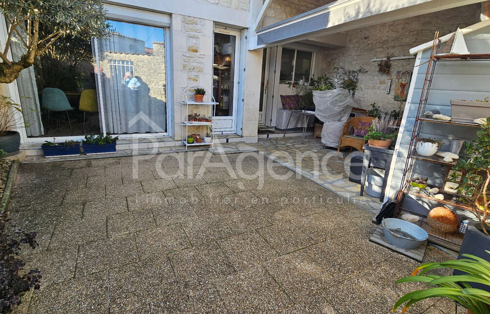 Maison à MESCHERS-SUR-GIRONDE