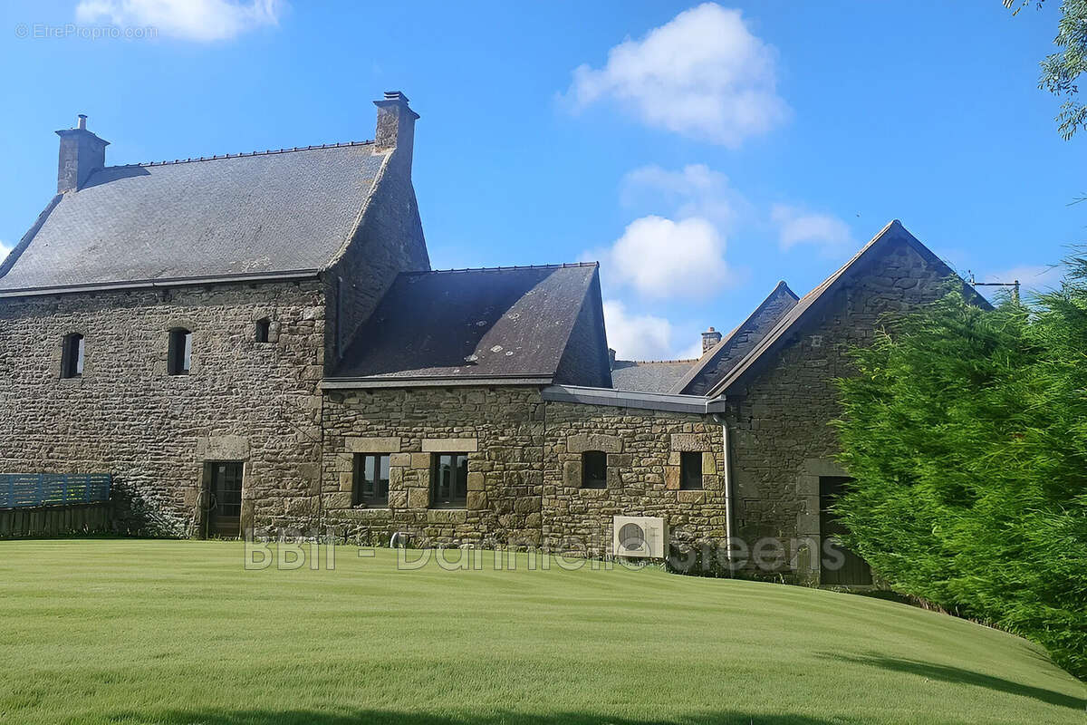 Maison à PLESIDY