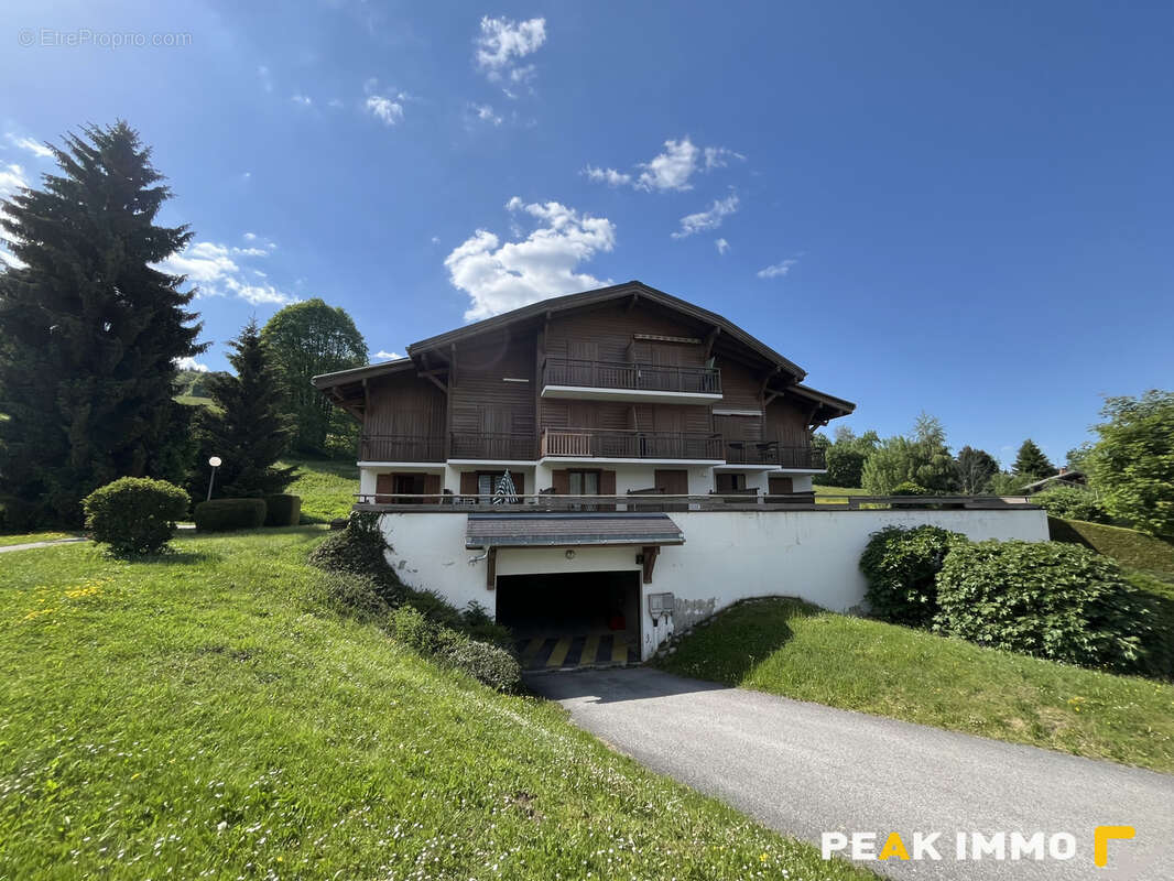 Appartement à DEMI-QUARTIER