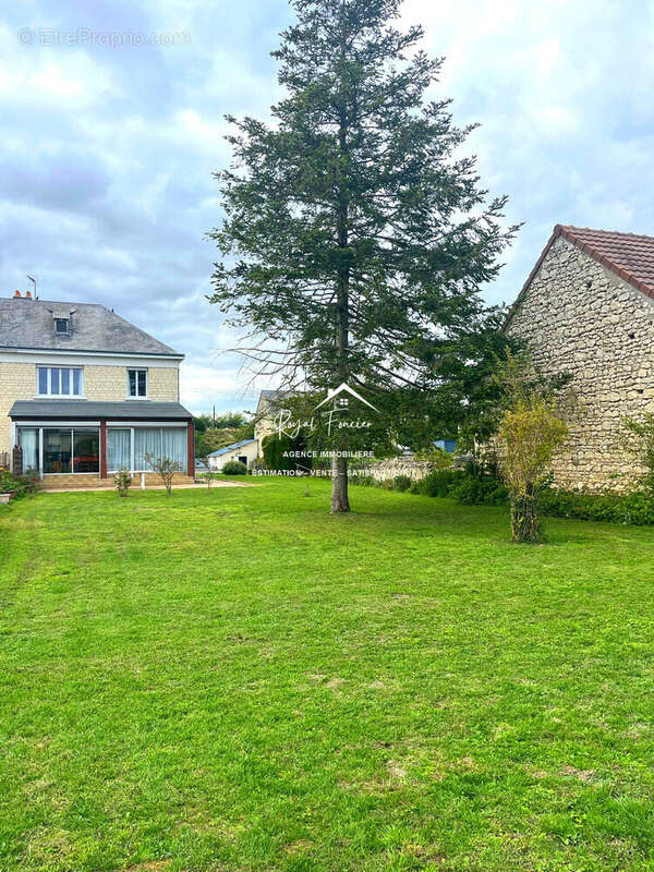 Maison ancienne avec du charme  - Maison à LA CELLE-SAINT-AVANT