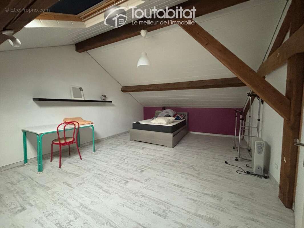 Appartement à CHARLEVILLE-MEZIERES