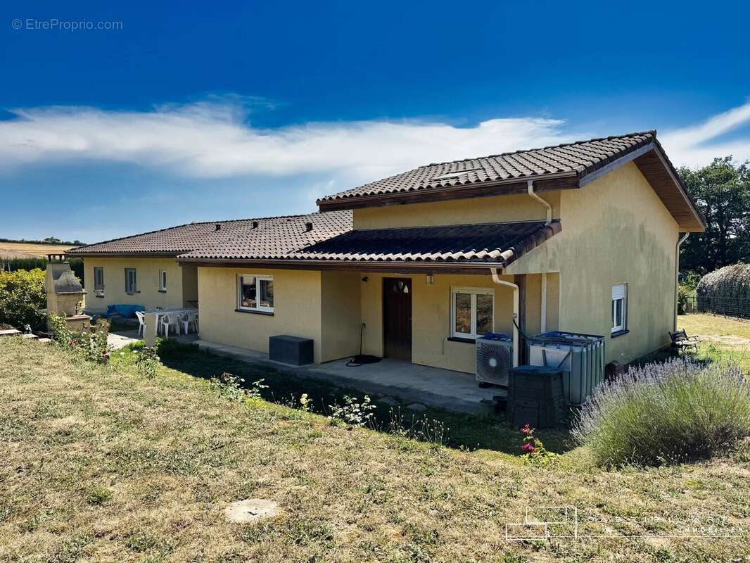 Maison 160 m² à Preignan  - photo 11
