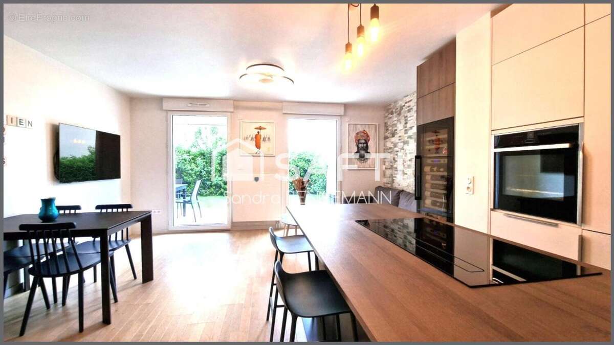 Photo 2 - Appartement à COURBEVOIE