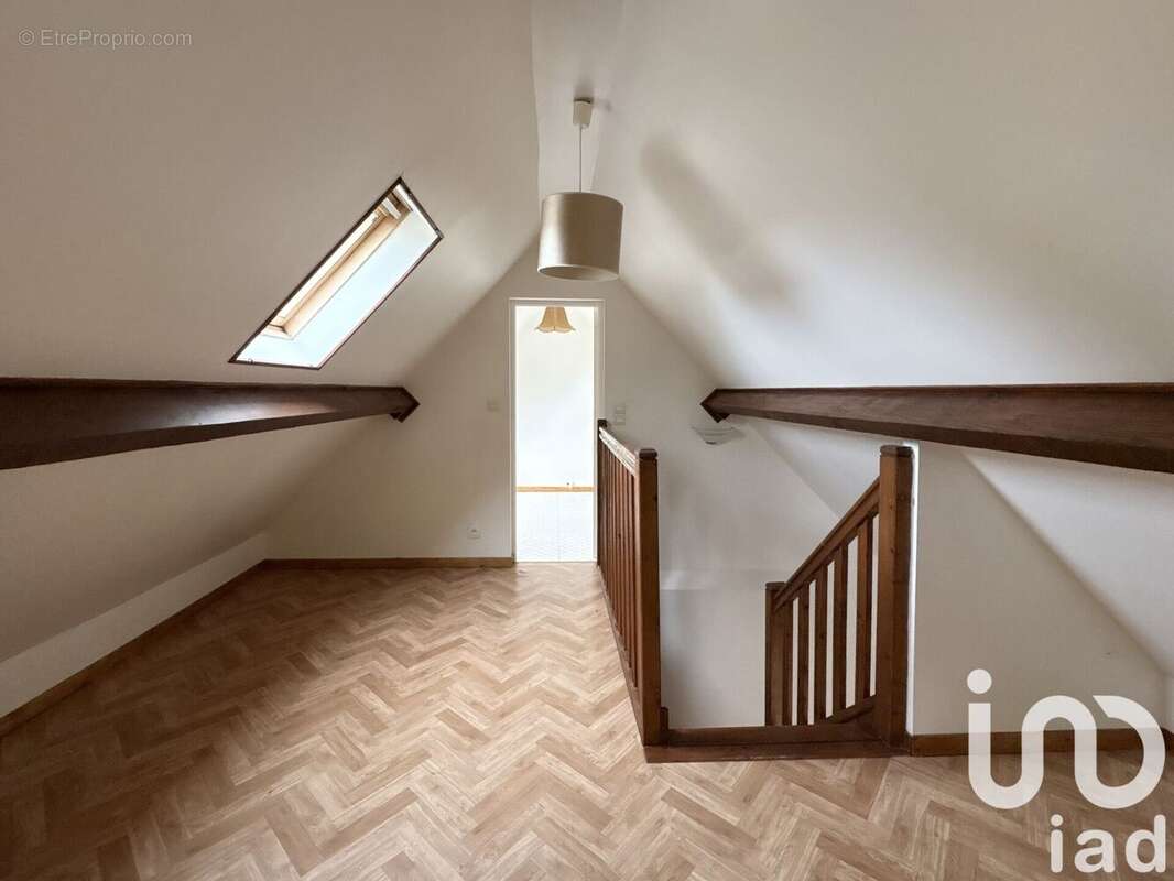 Photo 8 - Maison à DAMMARIE-LES-LYS