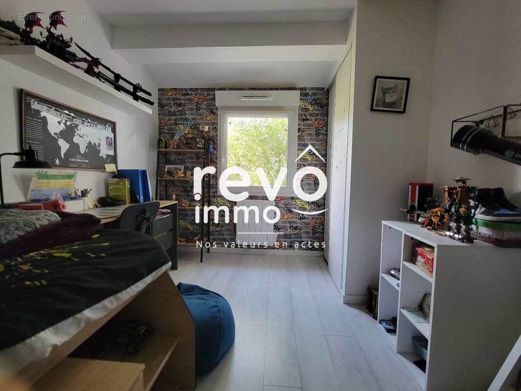 Maison à LA VARENNE