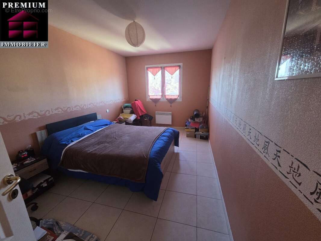 Maison à SAINT-ESTEVE