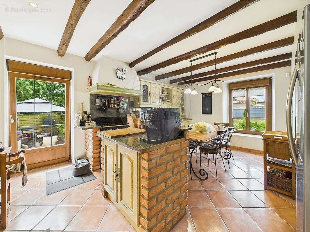 Maison à MAIRY-MAINVILLE