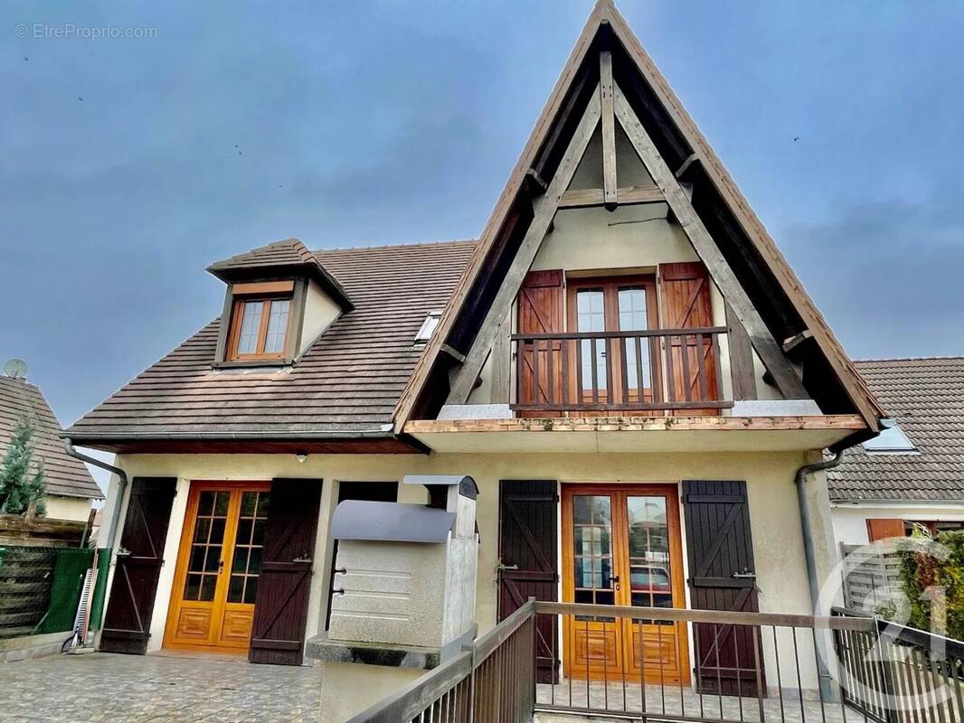 Maison à MONTIGNY-LES-CORMEILLES