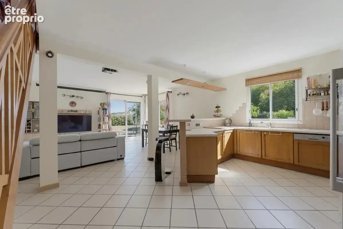 Maison familiale + dépendance à Saint-Selve - photo 8