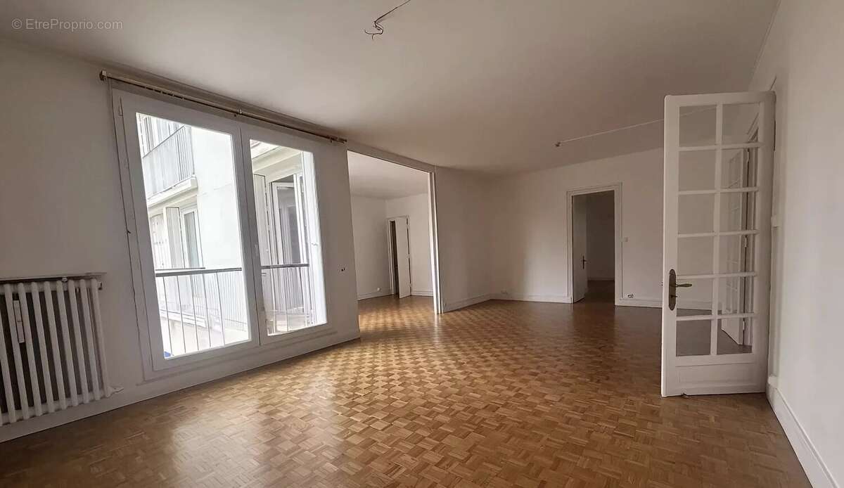 Appartement à VERSAILLES